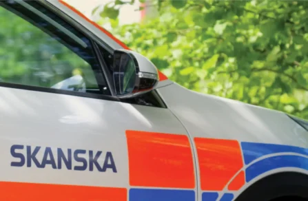 Skanska fleet vehicle charges on Mer EV charge point